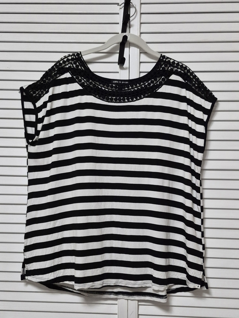 Cable & Gauge Black & White Striped Top – XL – Crochet Neckline – Stretch - Picture 2 of 7